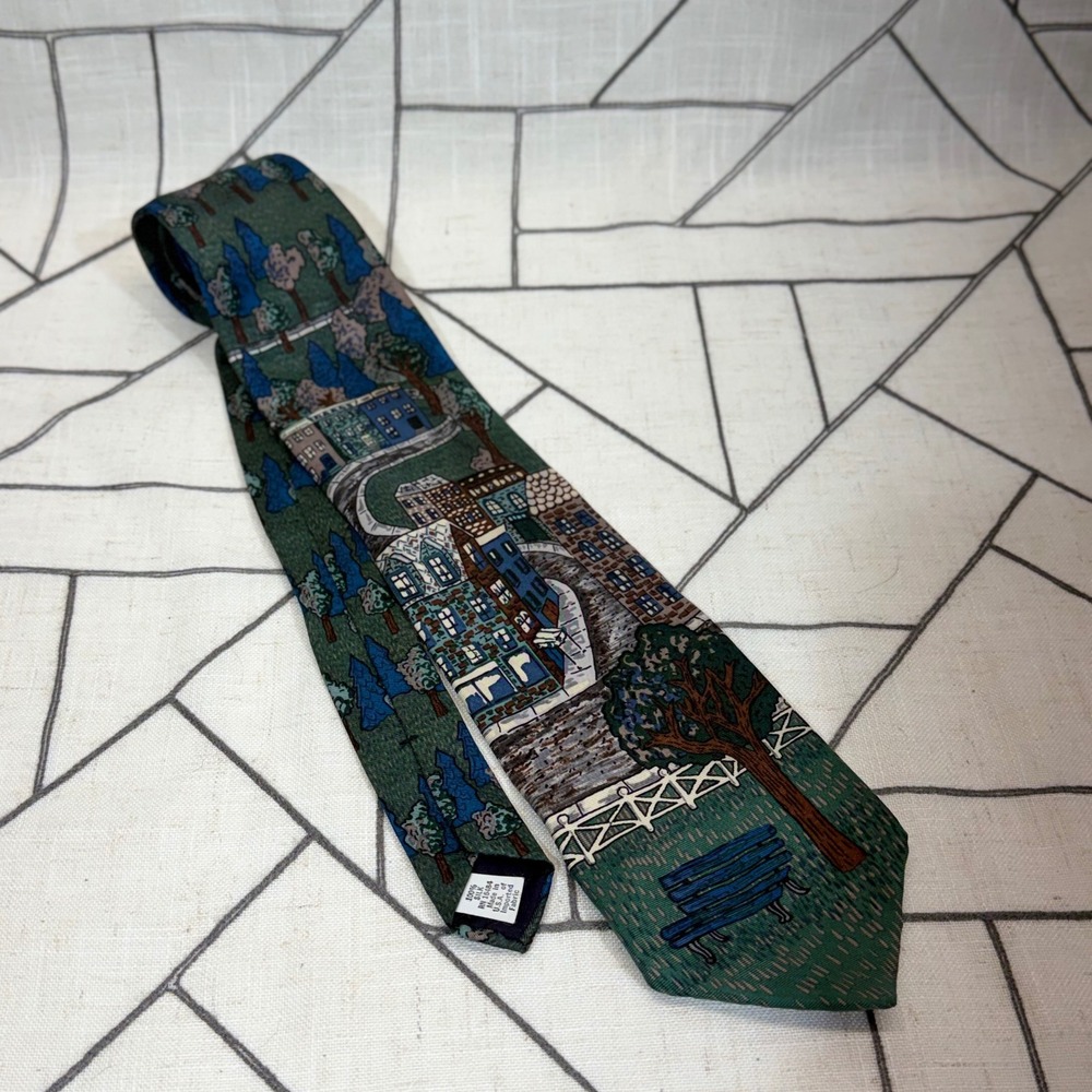 Mark Alexander Silk Necktie 3.75"‎ Green Village Scene Scenic Park Bench Vintage